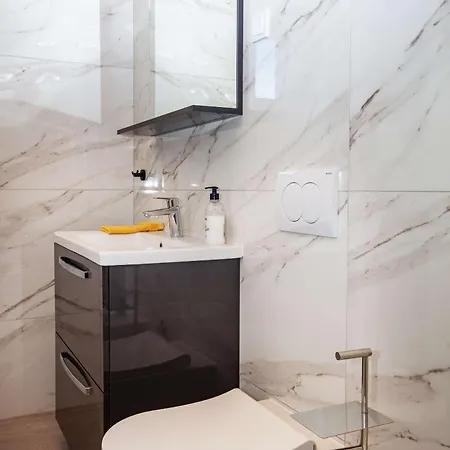 Family Friendly House With A Swimming Pool - 23203 Murter