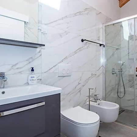 Family Friendly House With A Swimming Pool - 23203 * מורטר