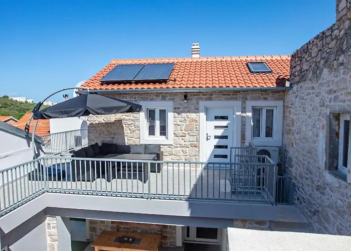 別荘 Family Friendly House With A Swimming Pool - 23203 ムルテル